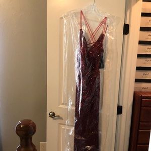 Womens burgundy formal dress. Size 8